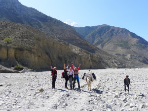 21 Wandern im Kali Gandaki Flussbett