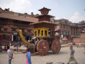 5 Wagen in Bhaktapur